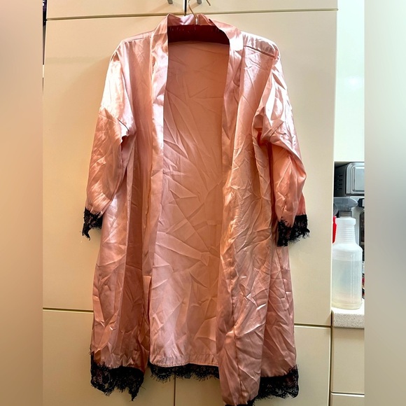 Set Of 2 Silk Satin Robe Wedding Kimono Dressing Gown Sleepwear Bathrobe Size M - Picture 3 of 12